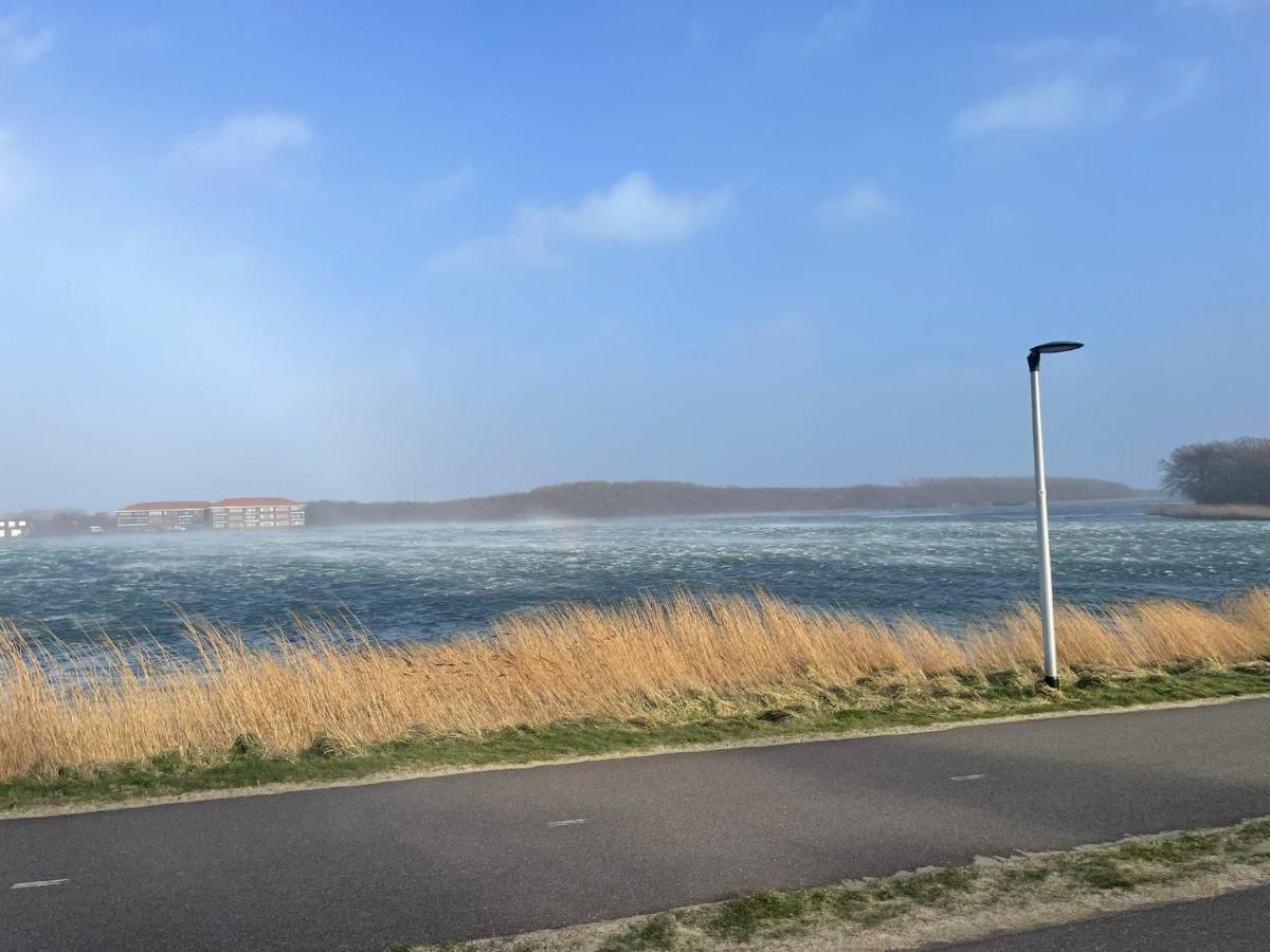 Vakantiewoning 100M Van Het Strand Met 1 Slaapkamer เวชต์คาเปลเล ภายนอก รูปภาพ